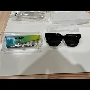 Quay PSA sunglasses - black / smoke / polarized